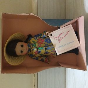 Vintage Madam Alexander Doll China #572 Original Box 8"
